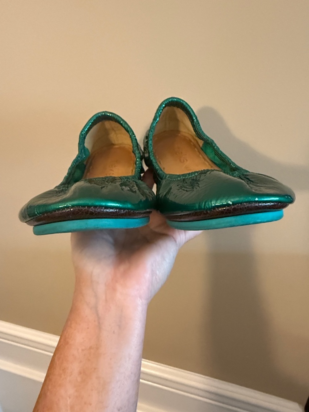 Tieks Emerald Green Metallic Ballet Flats, Size 8. - Picture 7 of 16